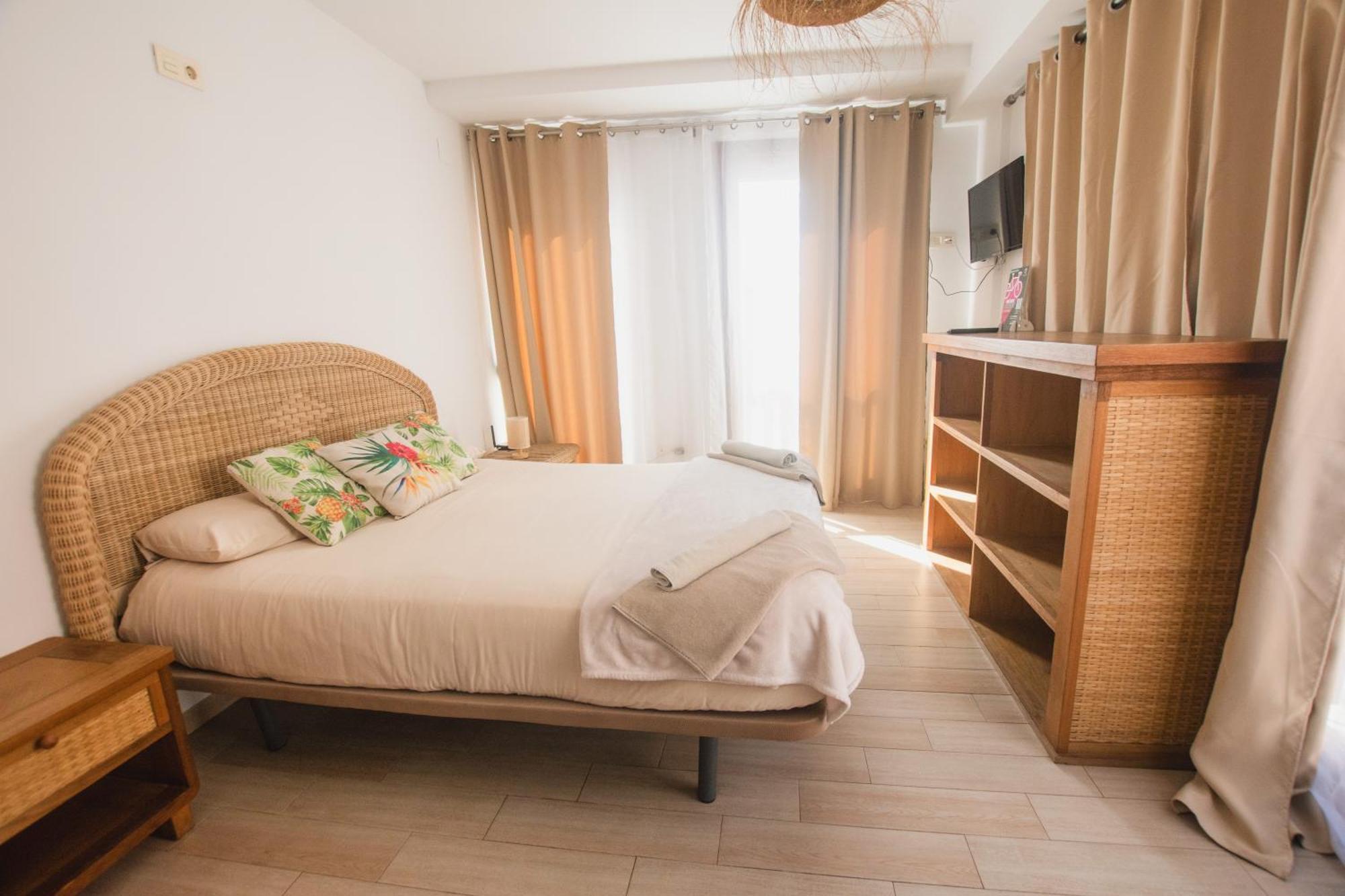 Banana Beach Patacona Rooms Alboraia Exterior foto